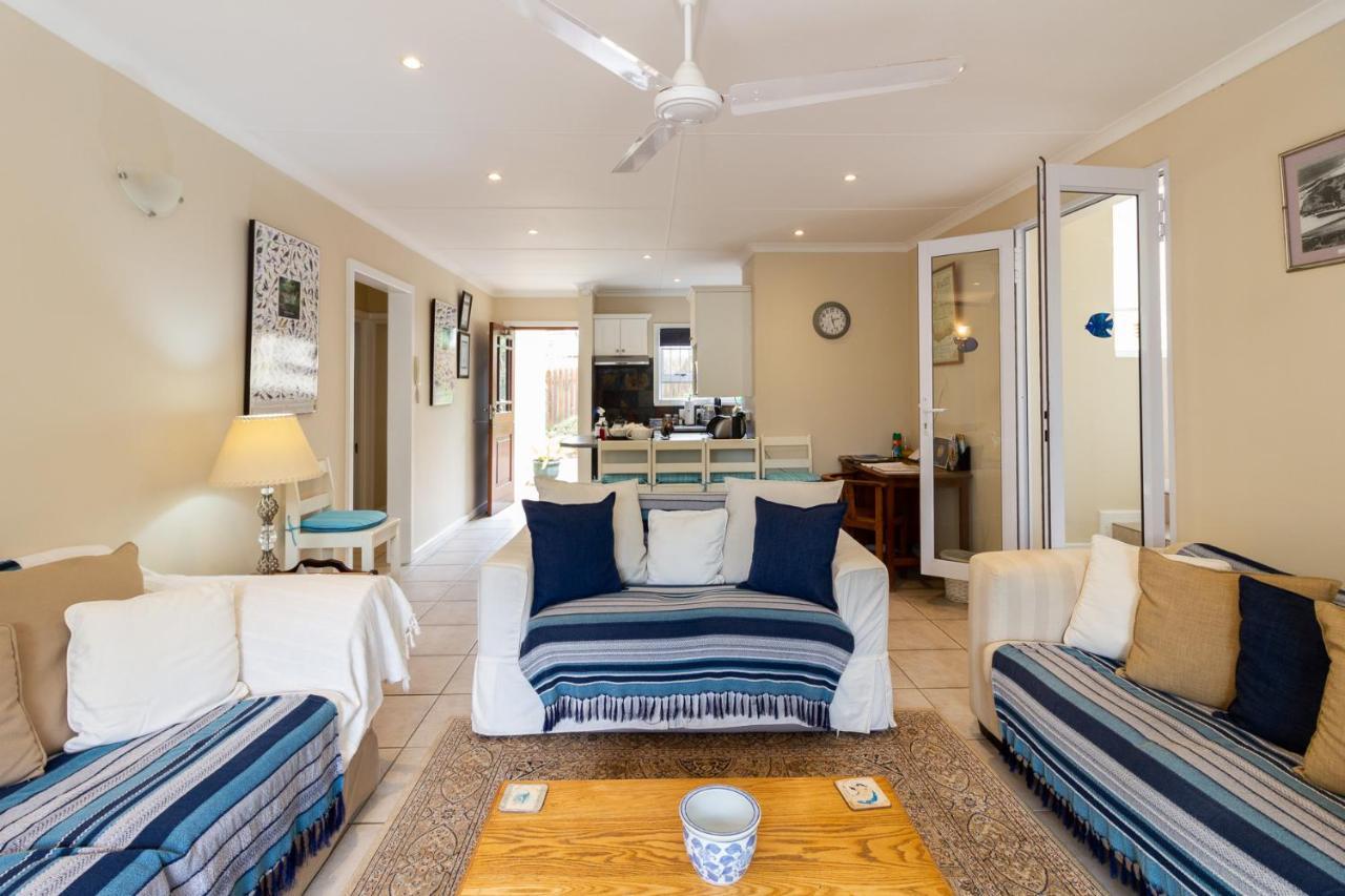 Dunwerkin Self Catering Apartment Kenton on Sea Exterior photo