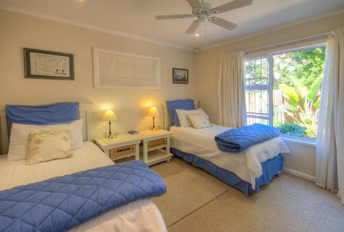 Dunwerkin Self Catering Apartment Kenton on Sea Exterior photo